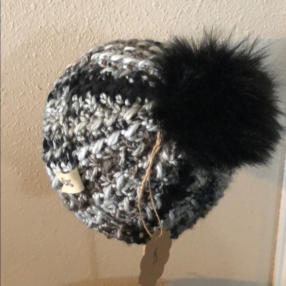 Blk/Wh/Brown Variegated Handcrafted Hat w/Pompom - Picture 3 of 4